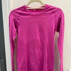 Lululemon Long Sleeve T Shirt Small Pink